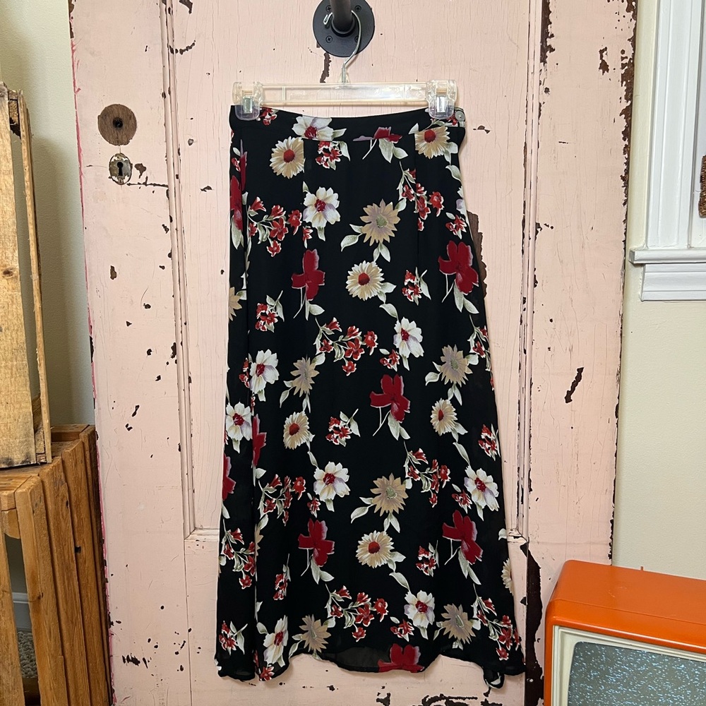 Petite Sophisticate Black Floral Midi Skirt Size 2 Goth Cottagecore Whimsigoth - Picture 15 of 15